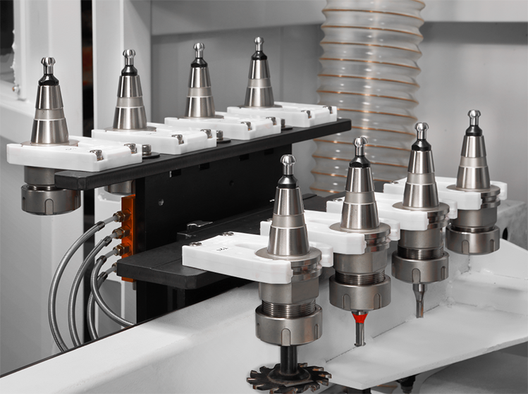 八刀库自动换刀